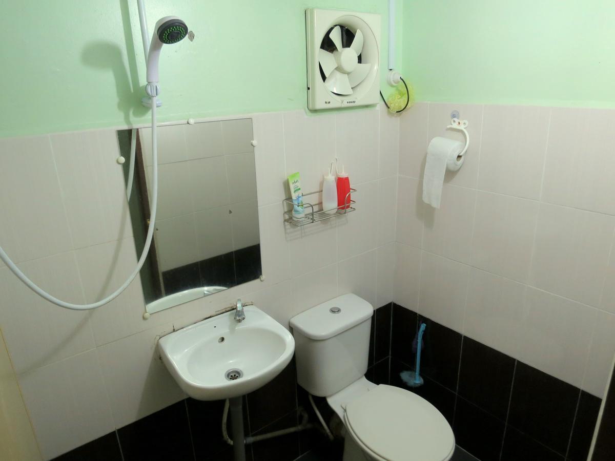 Pangkor Guesthouse SPK Kampong Sungai Udang Chambre photo