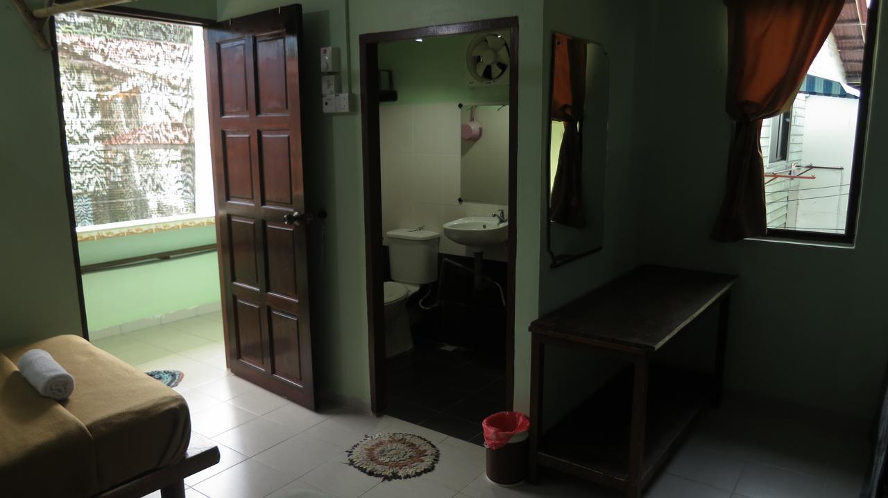 Pangkor Guesthouse SPK Kampong Sungai Udang Extérieur photo